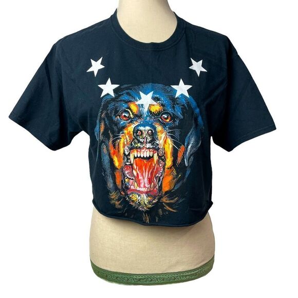 Fashion Nova Tops - Fashion Nova Solid Black Short Sleeve Crop Top Rottweiler Dog Cotton size M
